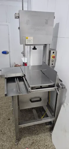 Serra fita para acougue em inox industrial