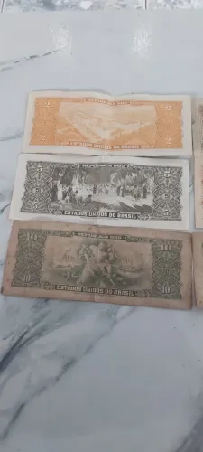 Cédula e moedas antigas 