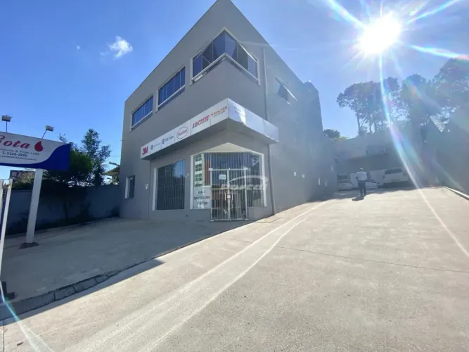 Excelente Ponto Comercial / Galpão no bairro Vila Nova! Imovel com 770m², loja térrea com 