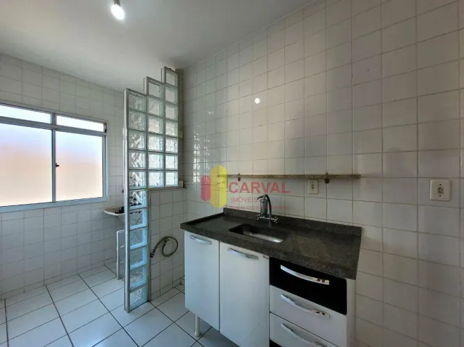 Apartamento com 2 dormitórios para alugar, 53 m² por R$ 1.907,53/mês - Vargeão - Jaguariún