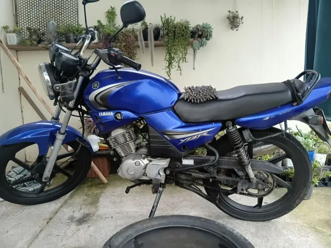 Ybr 125 em dia 