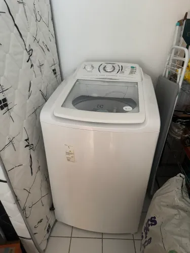Máquina de lavar Electrolux turbo 10 kg usada