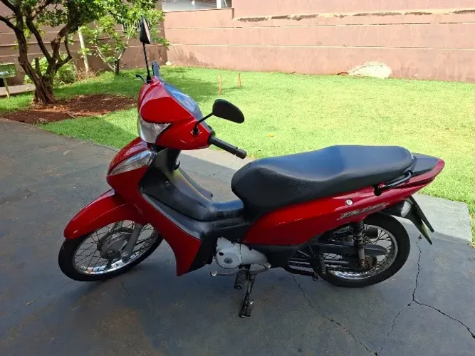 Vendo Biz 125 ES em ótimo estado 