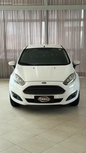 Ford Fiesta 1.6 16V Flex Aut. 5P 2016