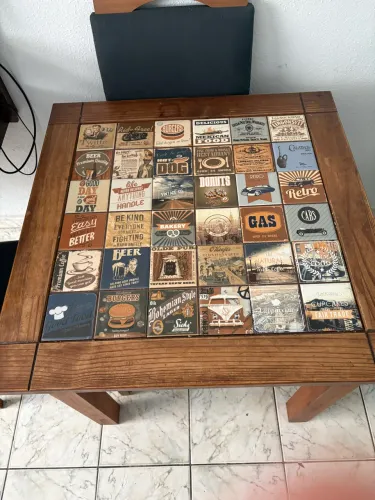 MESA EM MADEIRA MAÇIÇA 80x80cm COM AZULEJOS 