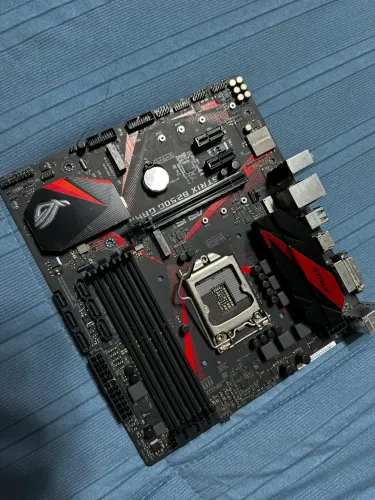 Placa Mãe ASUS ROG Strix B250G Gaming LGA 1151 DDR4 M-ATX
