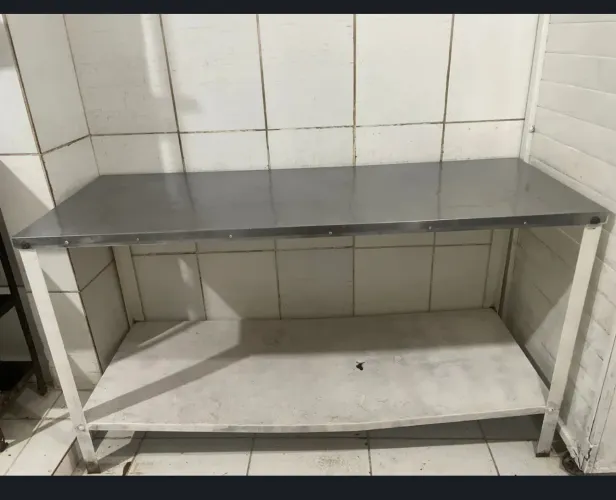 Mesa de aço inox PRA VENDER LOGO!