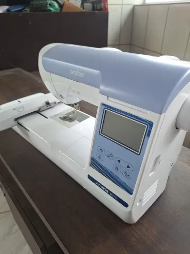 Bordadeira Brother BE915L