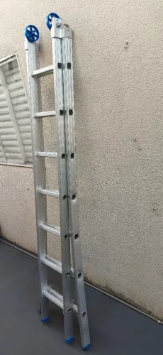Escada extensíva de alumínio 7 degraus
