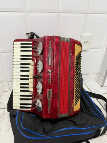 Acordeon Scandalli Maestrina