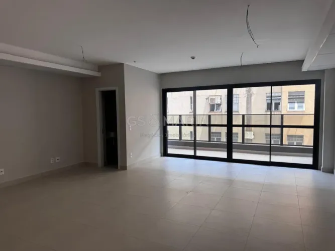 Sala à venda e para alugar no Ed. Metropolitan Med Center, em Londrina