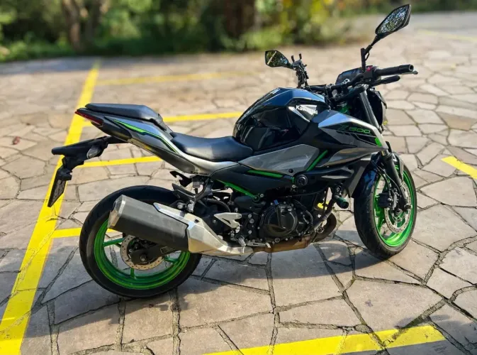 Kawasaki Z 500 SE 2025