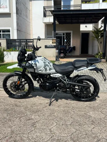 Himalayan 450 Kamet White