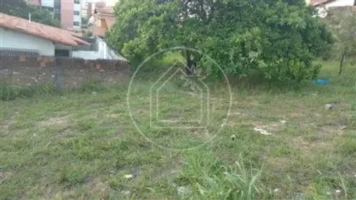 Terreno à venda em Lagoa Nova, Natal
