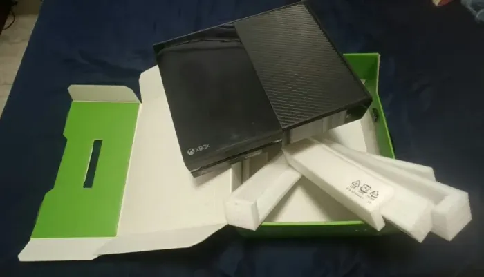 XBOX ONE FAT 500GB com Caixa Original