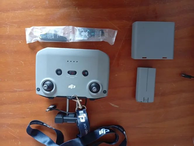 1 Bateria + 1 Controle + 1 Hub de carregamento 