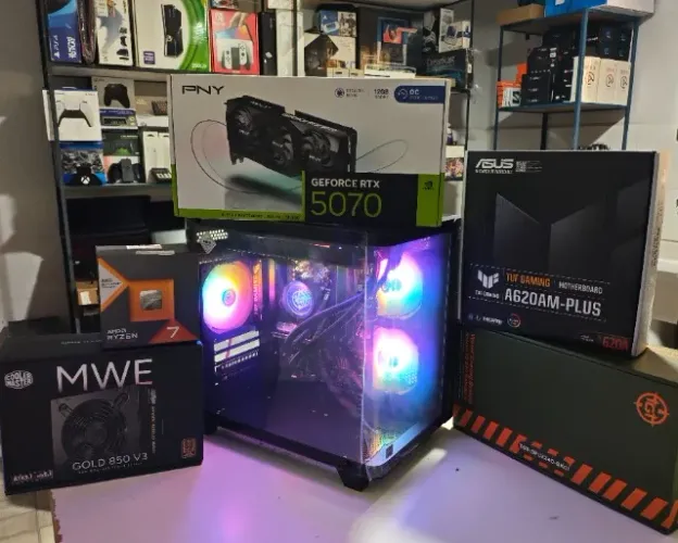 Pc gamer NOVO Ryzen 7 7800X3D, 16GB ram DDR5, RTX 5070 12GB, M2 nvme 512GB, aceito cartaor
