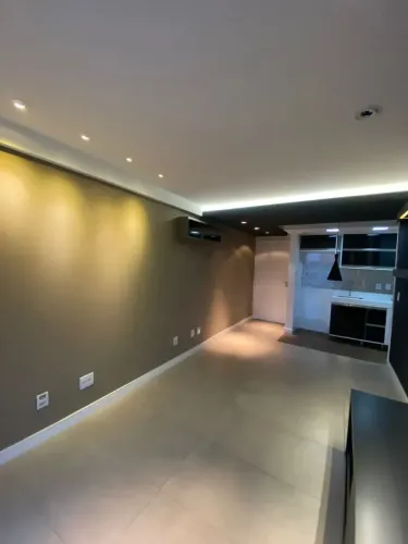 Excelente apartamento de 1 quarto no Edificio Maggiore, Centro