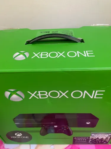Xbox One Fat Impecável na Caixa + 1 Controle + 2 Jogos + Muito Novo!