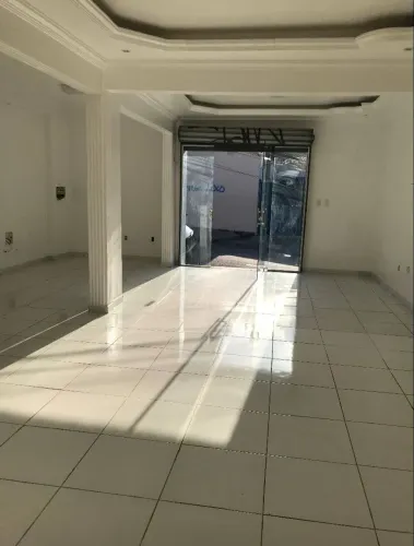 Vendo ponto comercial na rua Tapajós, bairro Centro, Manaus -AM.