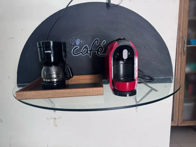 Vende-se Combo Cafeteira (Arno + Cápsula) + Cafeteiras Arno + Bancada Vidro
