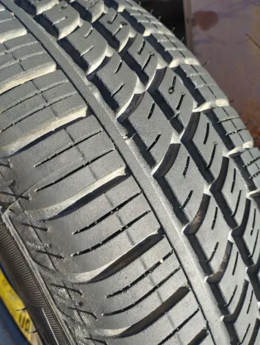 Pneu Pirelli Cinturato P4 175/70 R14