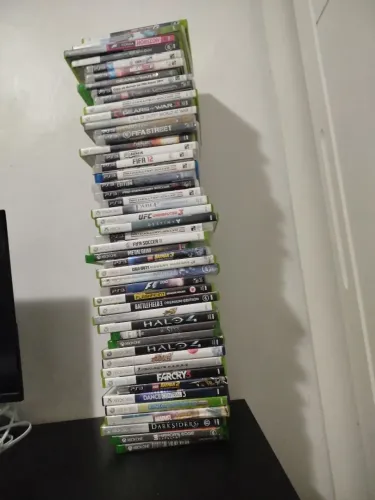 Lote 48 jogos originais Xbox e PlayStation 