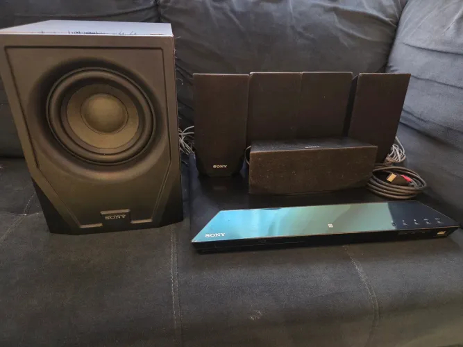 Home Theater Sony BDV-2100 5.1 850W RMS Blu-ray 3D