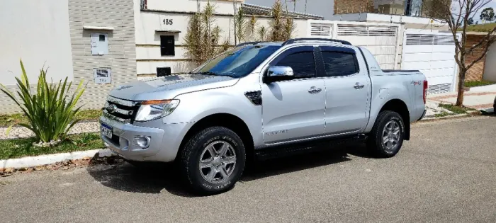 Ford Ranger Limited 2.5 16V 4X2 CD Flex 2014