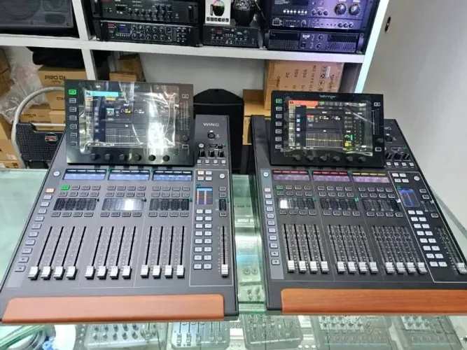 Behringer Wing Compact