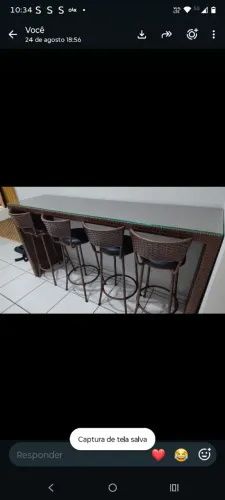 Aparador com 4 banquetas