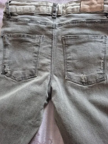 Calça jeans Zara girls. Tam.9/10. 30,00
