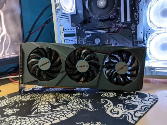 RX 6600 Gigabyte Eagle Triple Fan