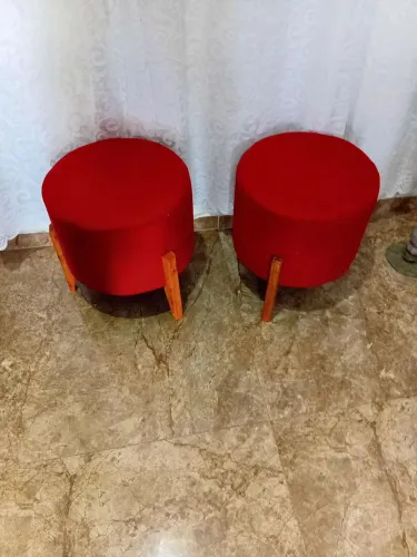 Vendo 02 pufer semi novo 