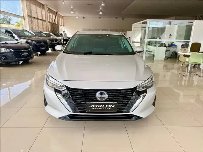Nissan Sentra Advance 2.0 16V Aut. 2025