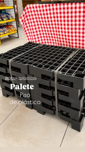 Piso de plástico