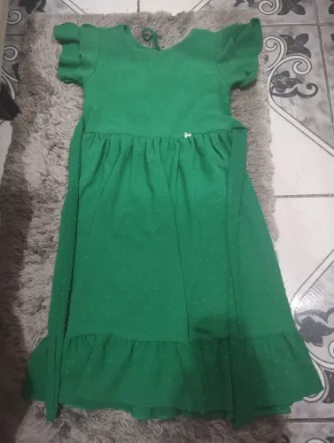Vendo esses lindos vestido idade 14anos