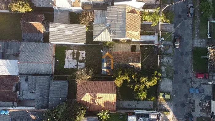 Terreno com 375m2 a venda no Xaxim