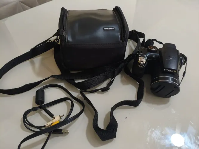 Camera Digital Fujifilm Pinepix S4500 (Com defeito)