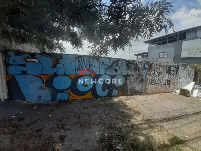Lote em Estrada dos Pinheiros - Jardim Paulista - Barueri/SP