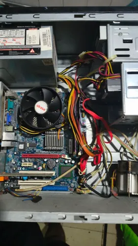 PC Intelbras Antigo para conserto e/ou retirada de peças