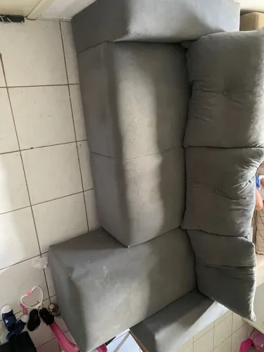 Sofa de 3 lugares pequeno