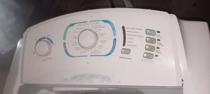 Máquina de Lavar 12 kilos faz tudo 