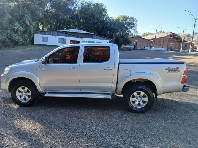 Toyota Hilux CD SR D4-d 4X4 3.0 TDI Dies Aut. 2012