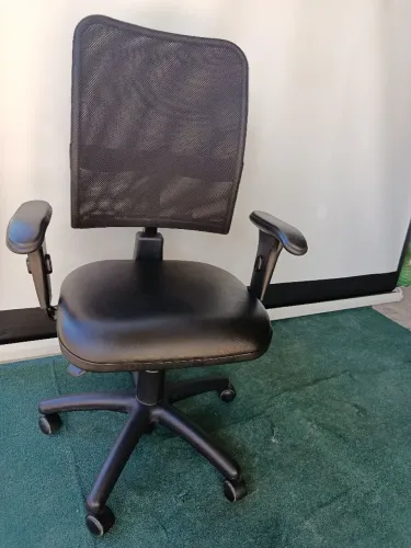 Cadeira escritório ergonômica