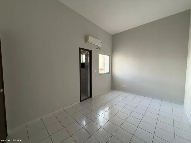 Comercial para Locação em Guanambi, Centro, 1 banheiro