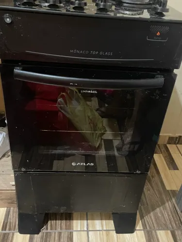 Fogão em bom estado usado a pouco tempo muito bom