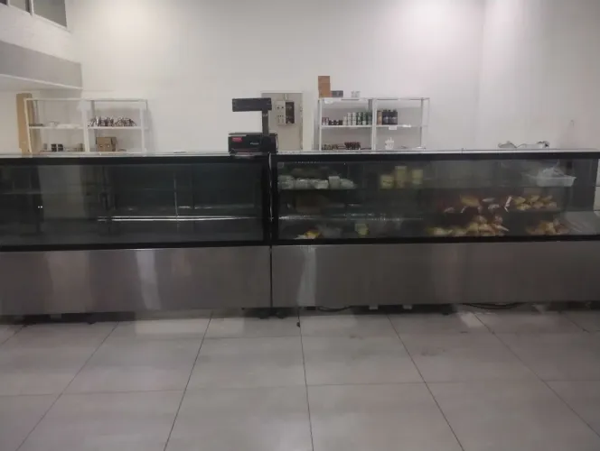 Balcão expositor refrigerado