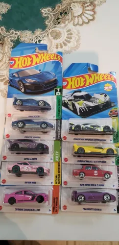 Hotwheels lote 9 carros