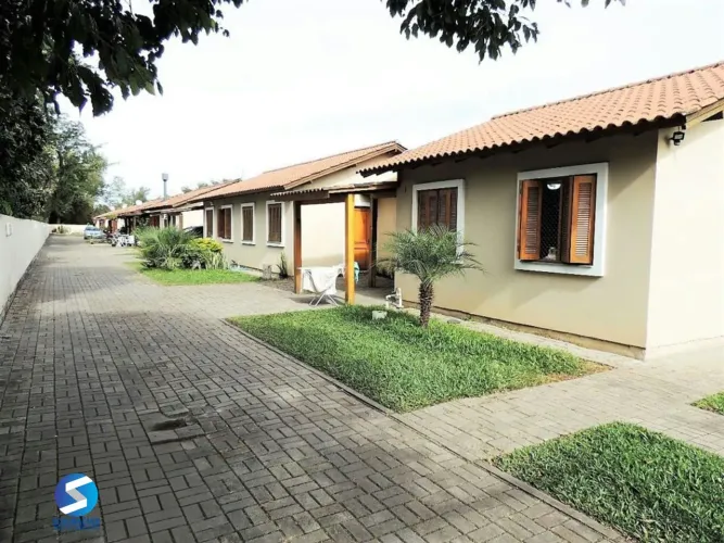Casa em Condomínio 2 dorms à venda Rua das Espatódeas, Ponta Grossa - Porto Alegre